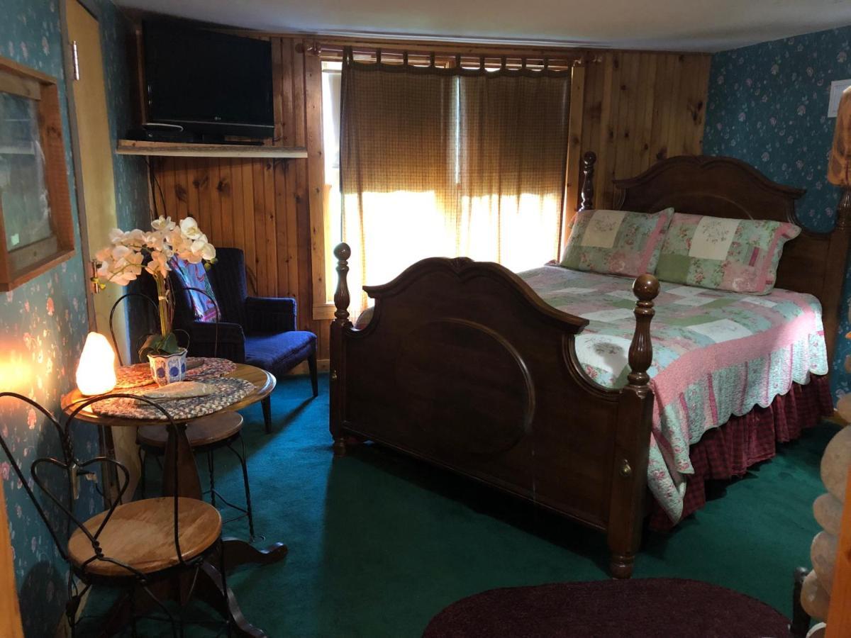 Smokies Bed And Breakfast - Evergreen Cottage Inn Pigeon Forge Eksteriør bilde
