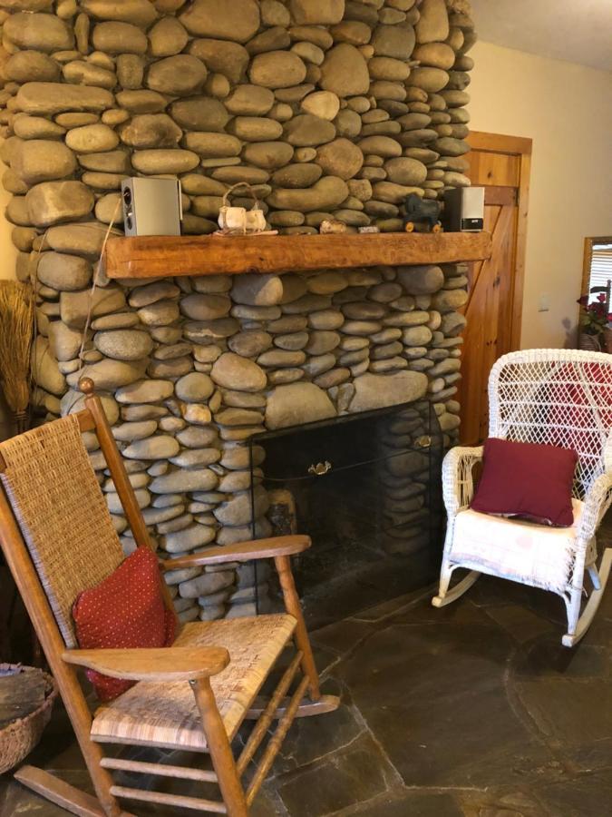 Smokies Bed And Breakfast - Evergreen Cottage Inn Pigeon Forge Eksteriør bilde