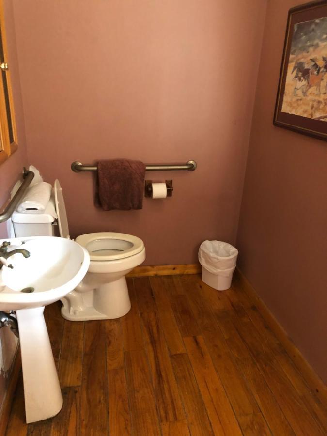 Smokies Bed And Breakfast - Evergreen Cottage Inn Pigeon Forge Eksteriør bilde