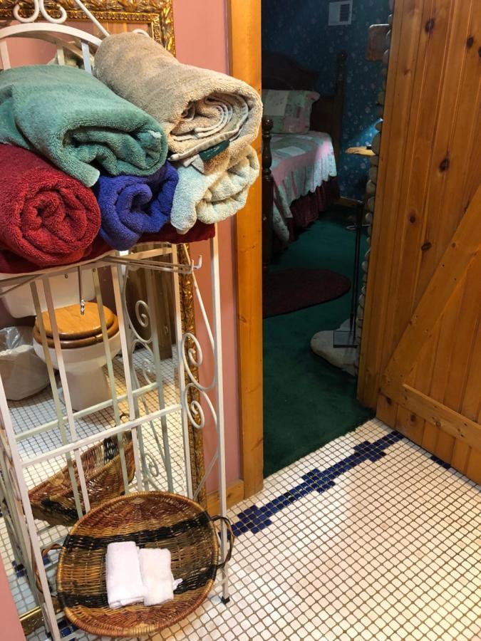 Smokies Bed And Breakfast - Evergreen Cottage Inn Pigeon Forge Eksteriør bilde