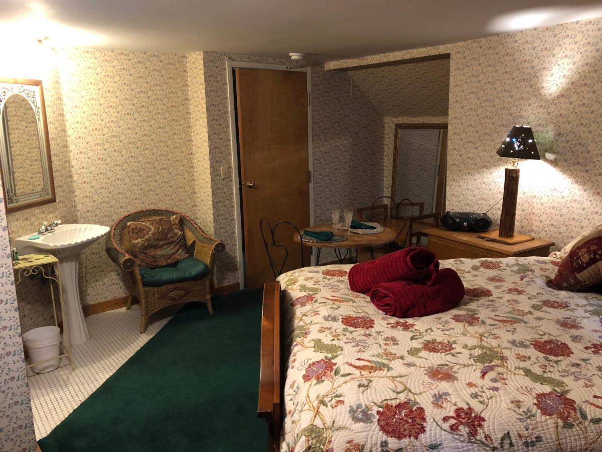 Smokies Bed And Breakfast - Evergreen Cottage Inn Pigeon Forge Eksteriør bilde